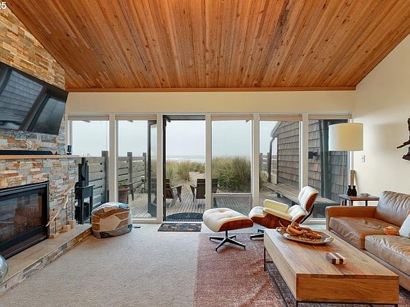 3rd image of 169 Salishan Dr Unit F