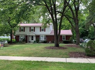 5940 Hansom Dr, Solon, OH 44139