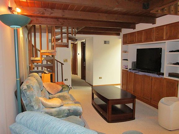4th image of 17961 Royal Oak Ct APT 3S