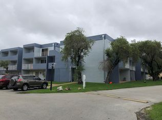 9365 Fontainebleau Blvd, Miami, FL 33172