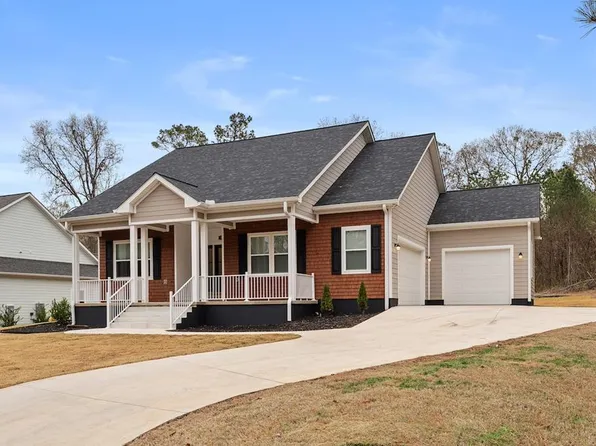 110 Portland Cir, Greenwood, SC 29649