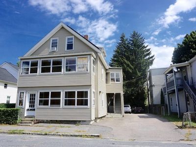 10 Meade St, Worcester, MA, 01610