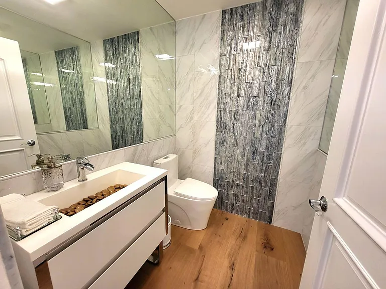 851 N San Vicente Blvd #117 — Photo 14