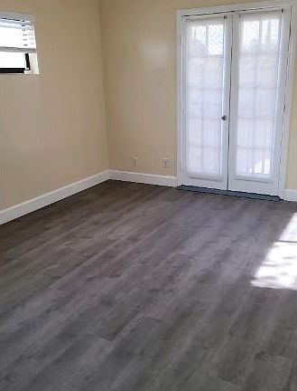 3rd image of 8021 McNulty Ave