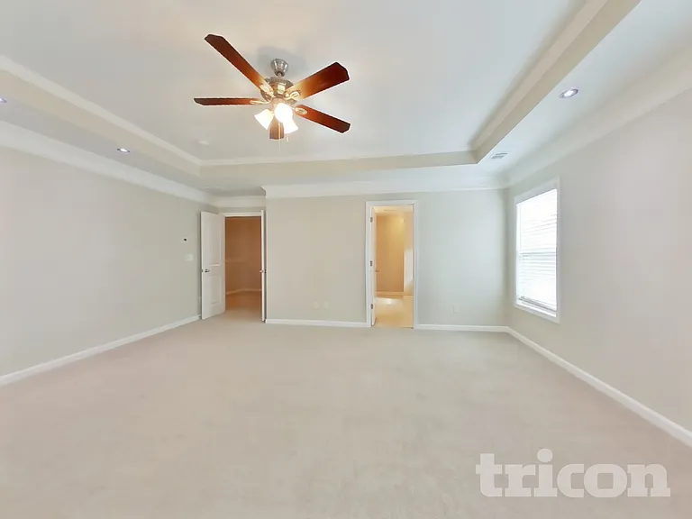 223 Madison Ave — Photo 8