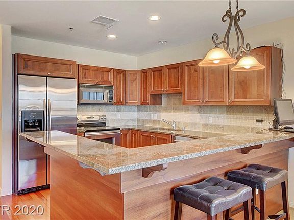 5th image of 2405 W Serene Ave Unit 609