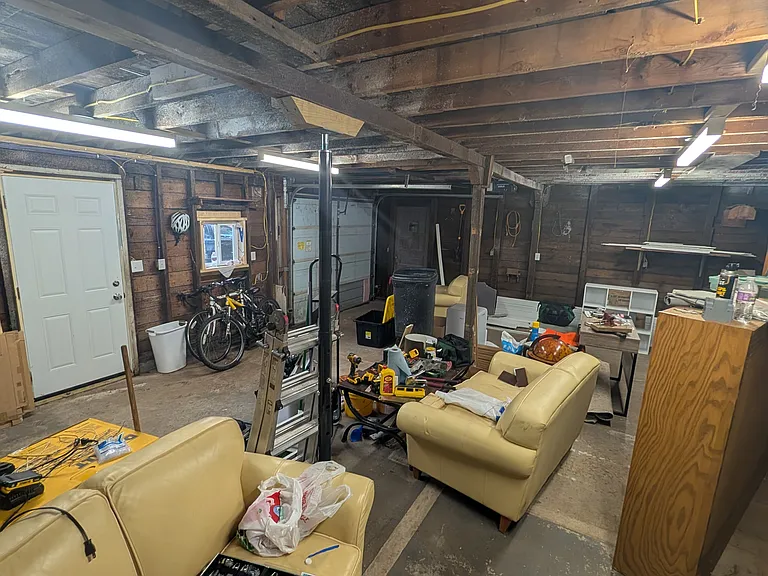 634 Niagara St — Photo 15