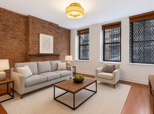 661 Washington St APT 1, New York, NY 10014