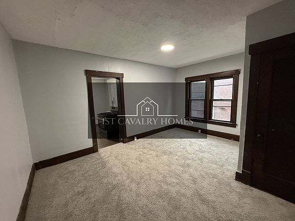 4th image of 242 Park Ave SW