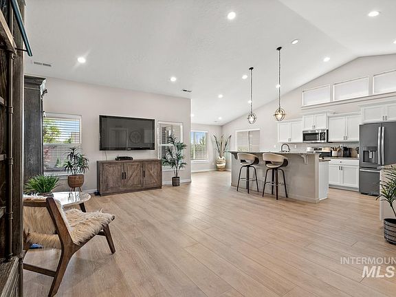4th image of 6269 W Los Flores Ct