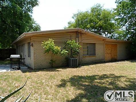 1st image of 1425 Park Pl