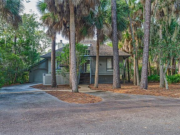 3rd image of 1 Palm Isle Ct