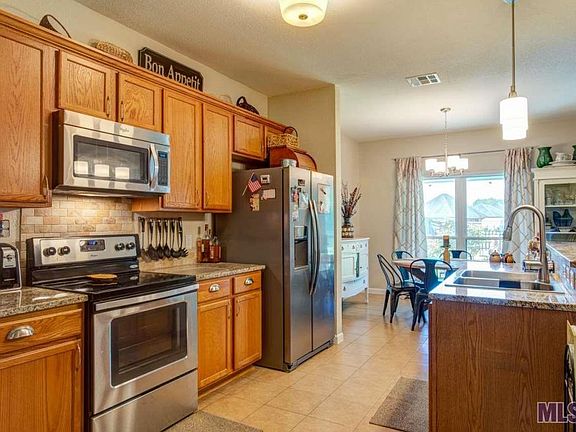 5th image of 26424 Poplar Glen Dr