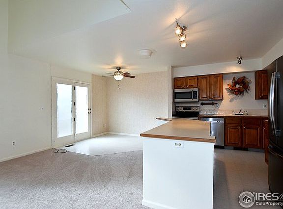 3rd image of 130 E 42nd St #1-B