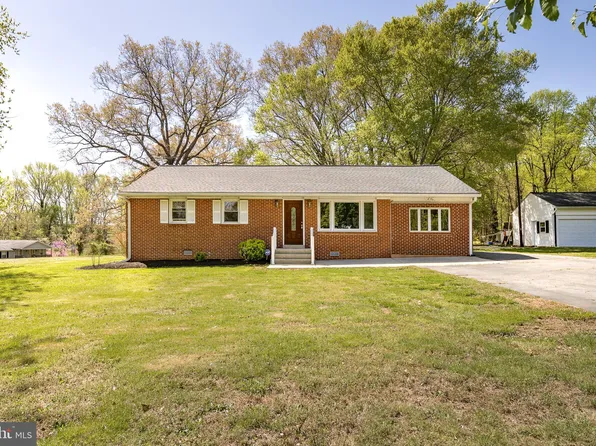 8015 Terry Dr, Port Tobacco, MD 20677