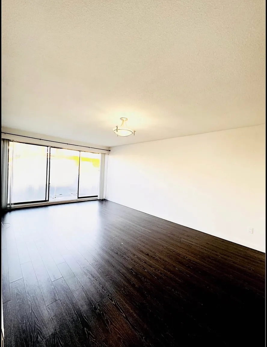 15158 Royal Ave #306 photo 1