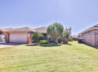 6005 103rd St, Lubbock, TX 79424