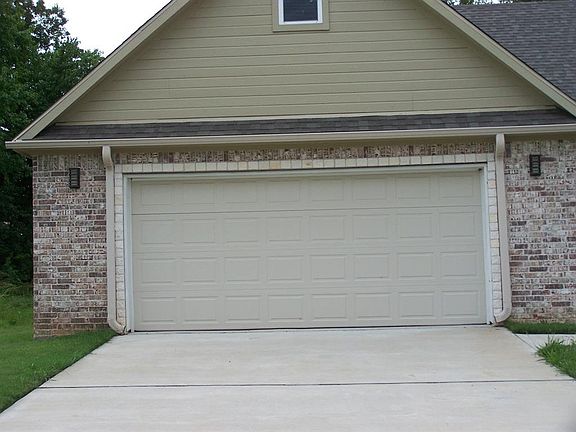 5th image of 38 Lone Oak Blvd
