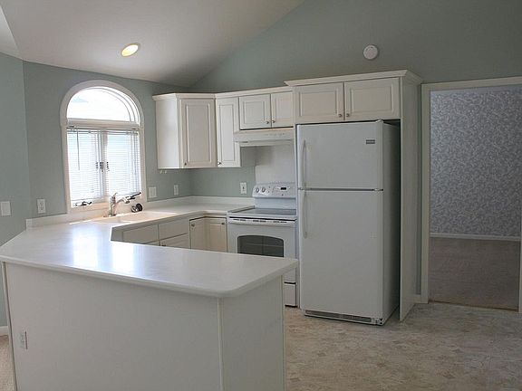 Kitchen with Vaulted Ceiling