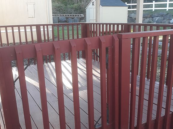 3rd image of 543 SE Neptune Ave
