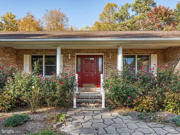 4th image of 448 Martz Ln