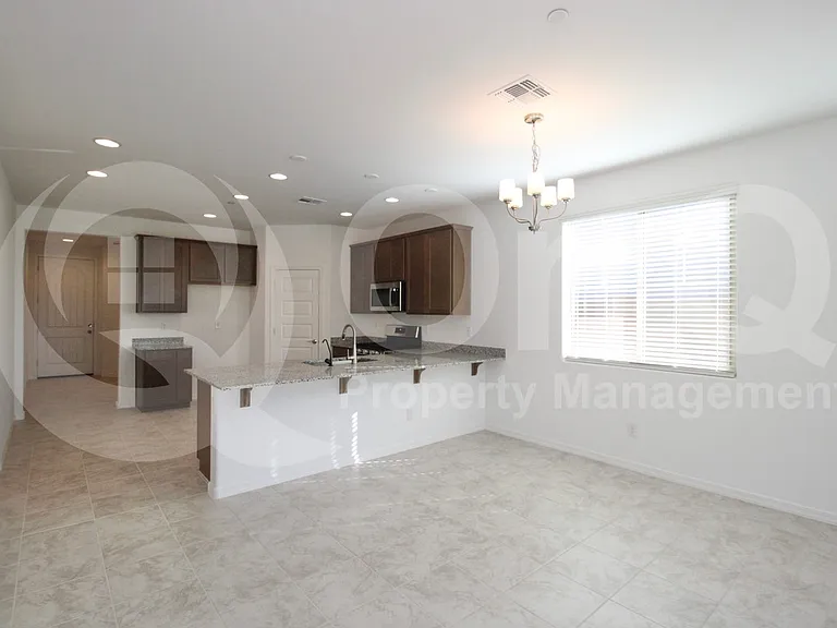 32470 N 122nd Ln — Photo 7