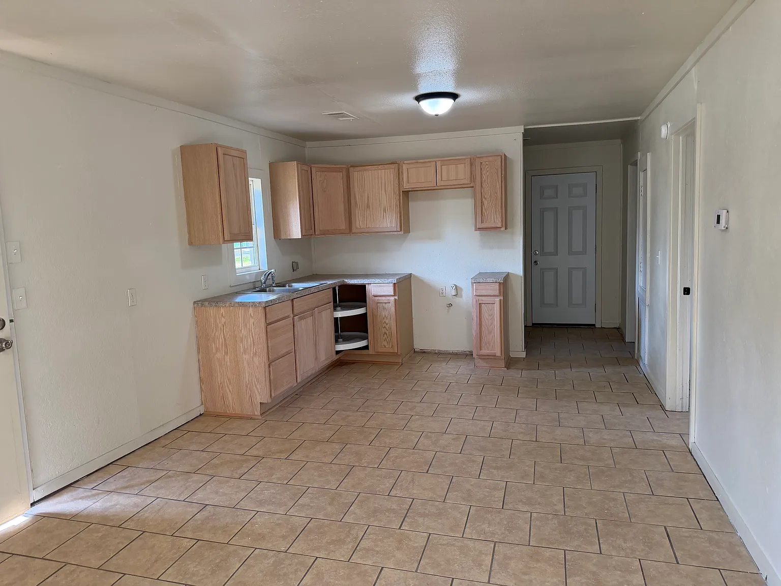 303 Russell Street — Photo 3