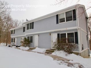 27 N Main St APT 1, Ivoryton, CT 06442