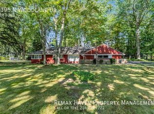 6195 N Woodlane Dr, Mayfield Village, OH 44143