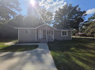 811 Lewis St, Montezuma, GA 31063