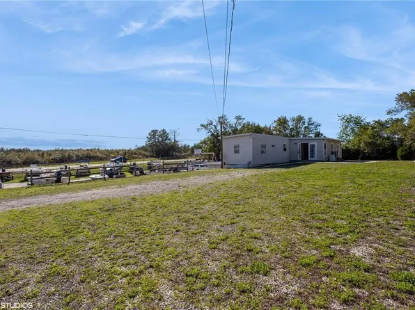 6487 Schering St, Weeki Wachee, FL 34613
