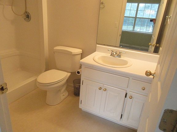 2nd image of 55 Briarwood Cir