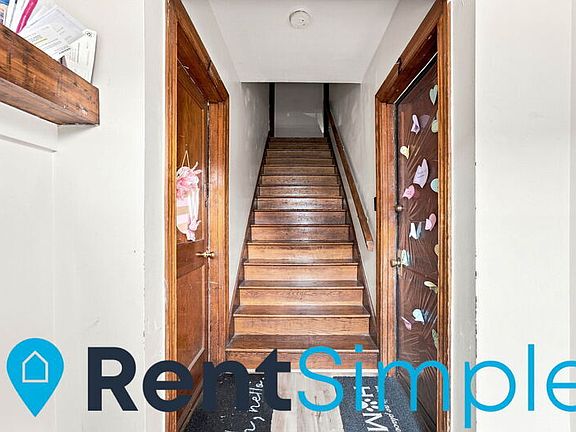 3rd image of 422 Hill St #4