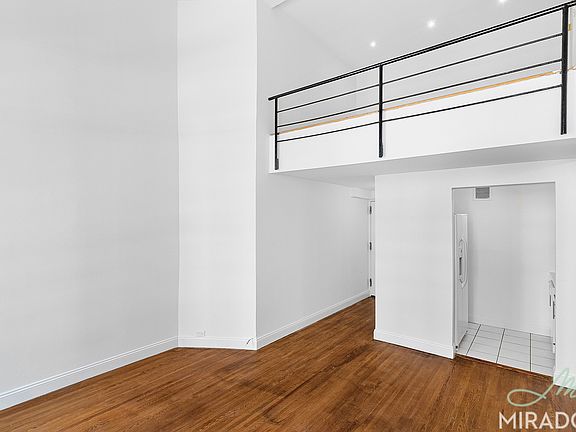 5th image of 455 Park Ave S APT 502
