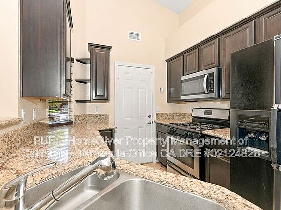 2nd image of 30088 Pechanga Dr