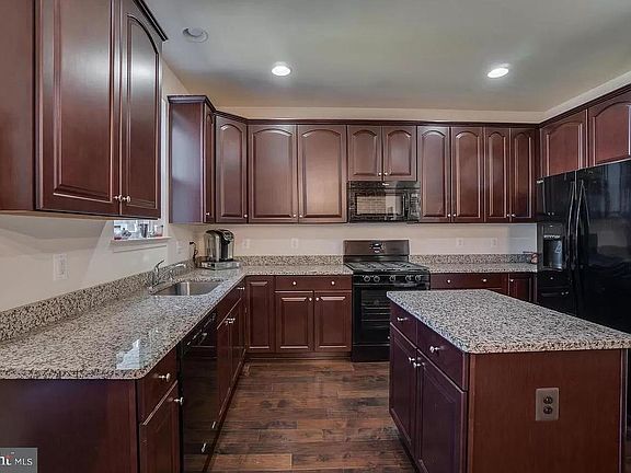 3rd image of 117 Dandridge Ct #42