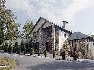 11 Chestnut Ridge Rd, Mills River, NC 28759