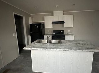 14787 Apple Dr, Fruitport, MI 49415