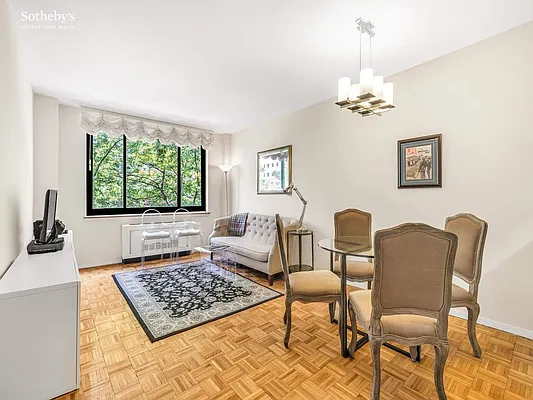 Rented by Sotheby's International Realty | media 7