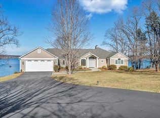 366 Pelican Dr, Union Hall, VA 24176