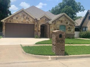 3221 Stanley Ave, Fort Worth, TX 76110