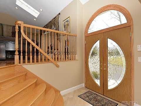 2nd image of 5 Bering Ct