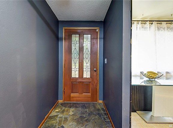 3rd image of 5414 67th Ave NE