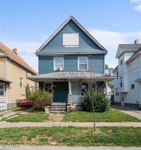 3812 Poe Ave, Cleveland, OH, 44109