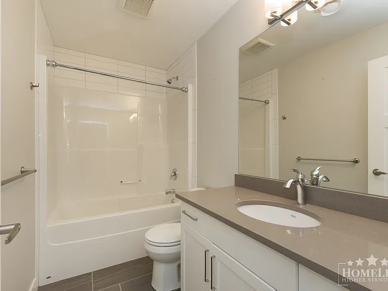 386 Pine Ave #4 — Photo 8