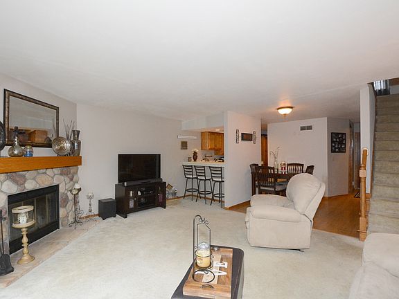 5th image of 2423 Willowood Dr