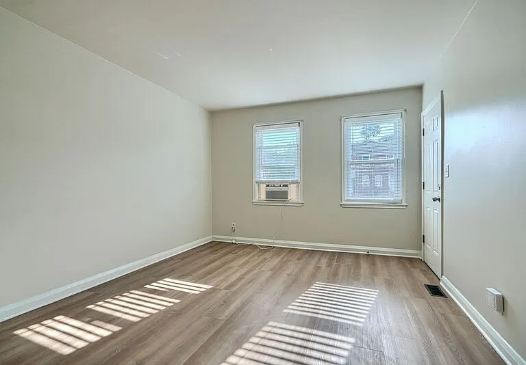 2976 Cornwall Rd #1 — Photo 6
