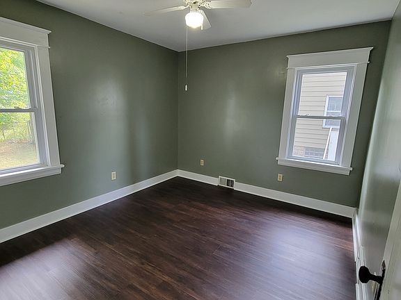 4th image of 17 Massachusetts Ave APT A