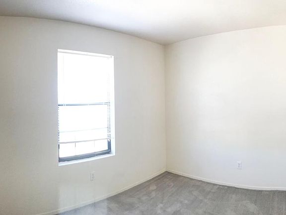5th image of 1104 Leslie Cir APT C