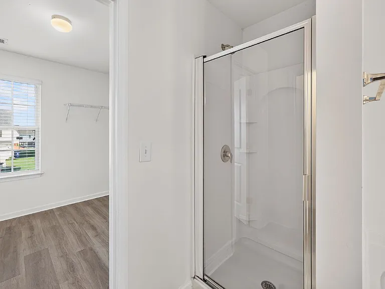 2472 Melfield Dr — Photo 27